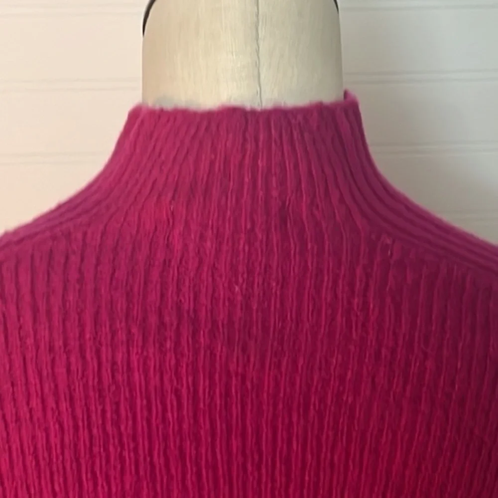 Eloide cropped women’s sweater pink long sleeve NWT SZ XS